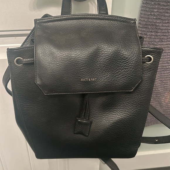 Matt & Nat Mumbai backpack - Picture 3 of 3